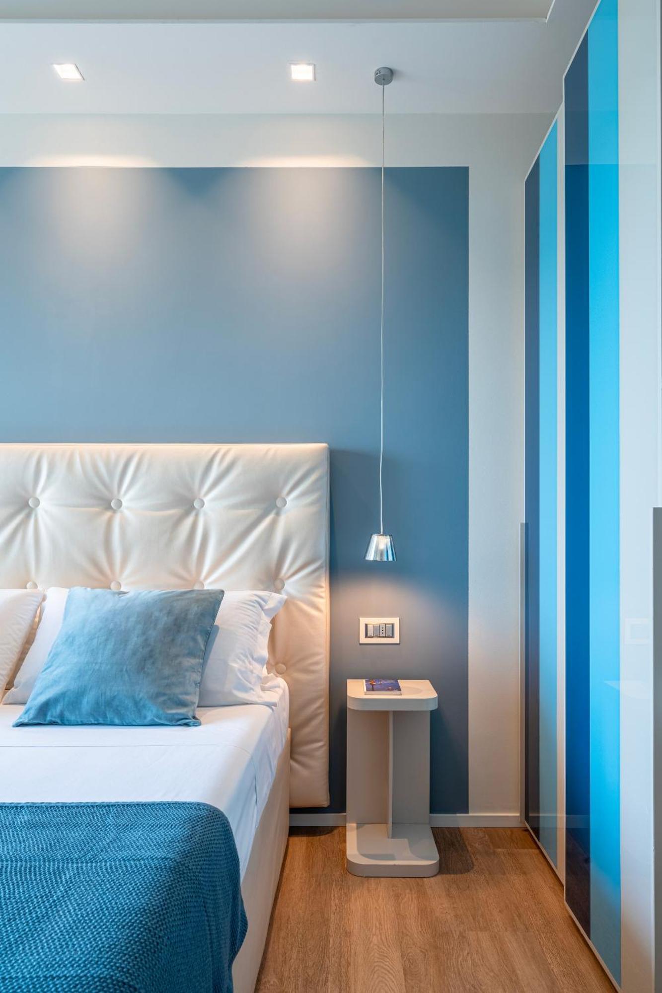 Hotel 2000 3*