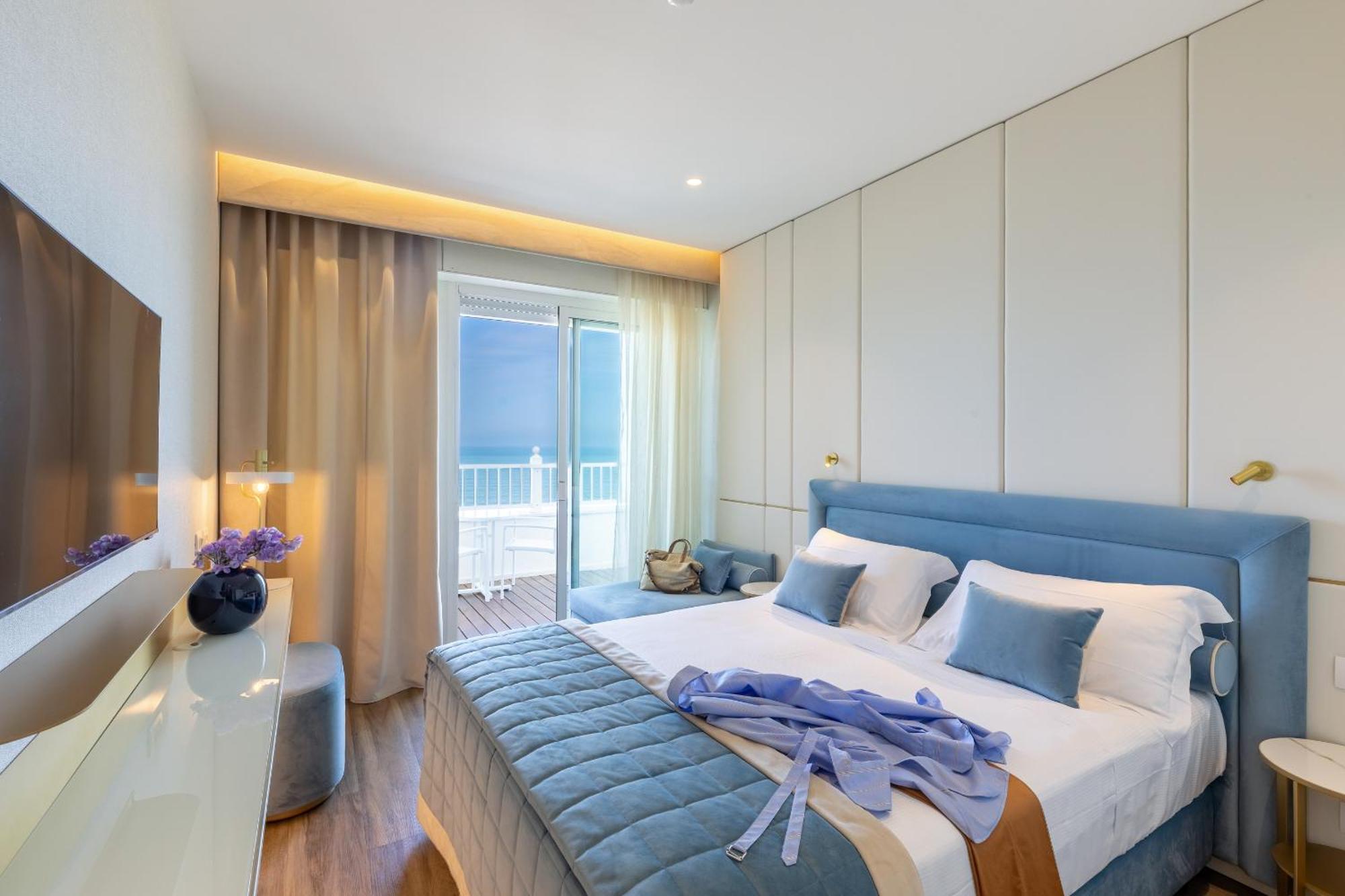 Hotel Tiffany's 4*