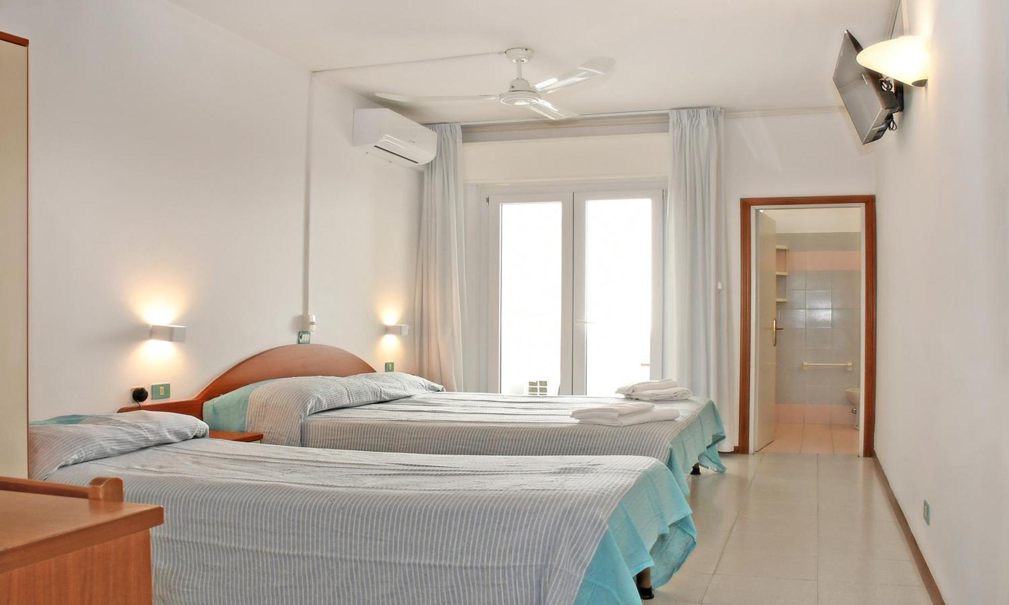 Hotel Exclusive In Pieno Centro - Nuova Gestione 2025 Riccione