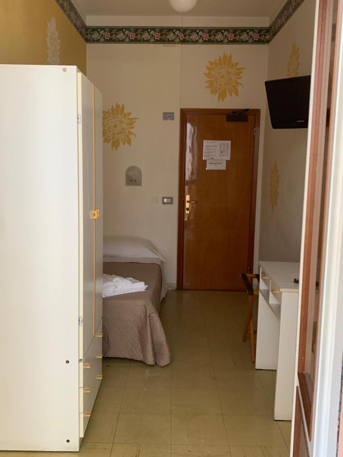 Smile Nuova Gestione Hotel 2*