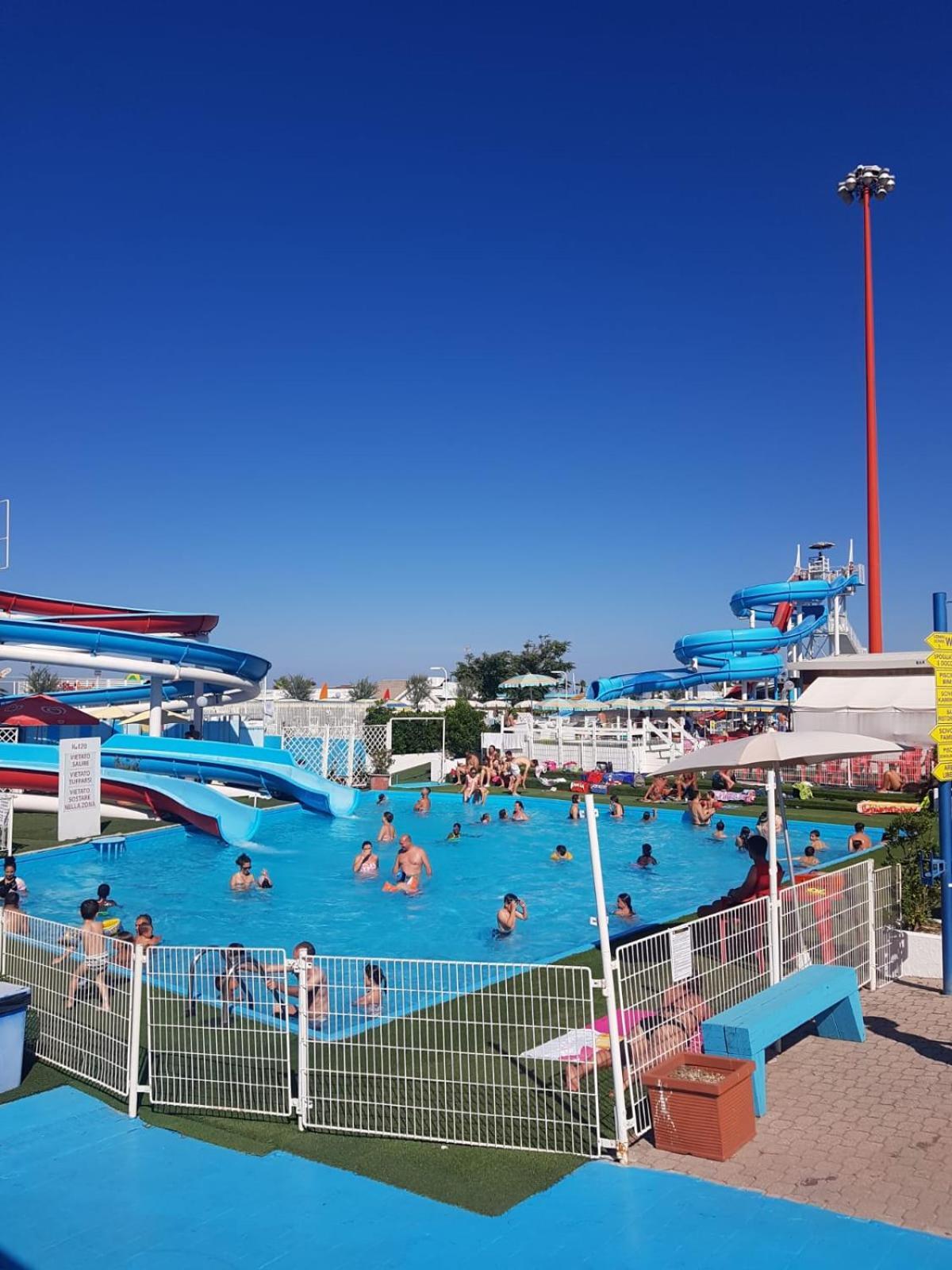Apartment Sul Mare Con Servizio E Aquapark Riccione