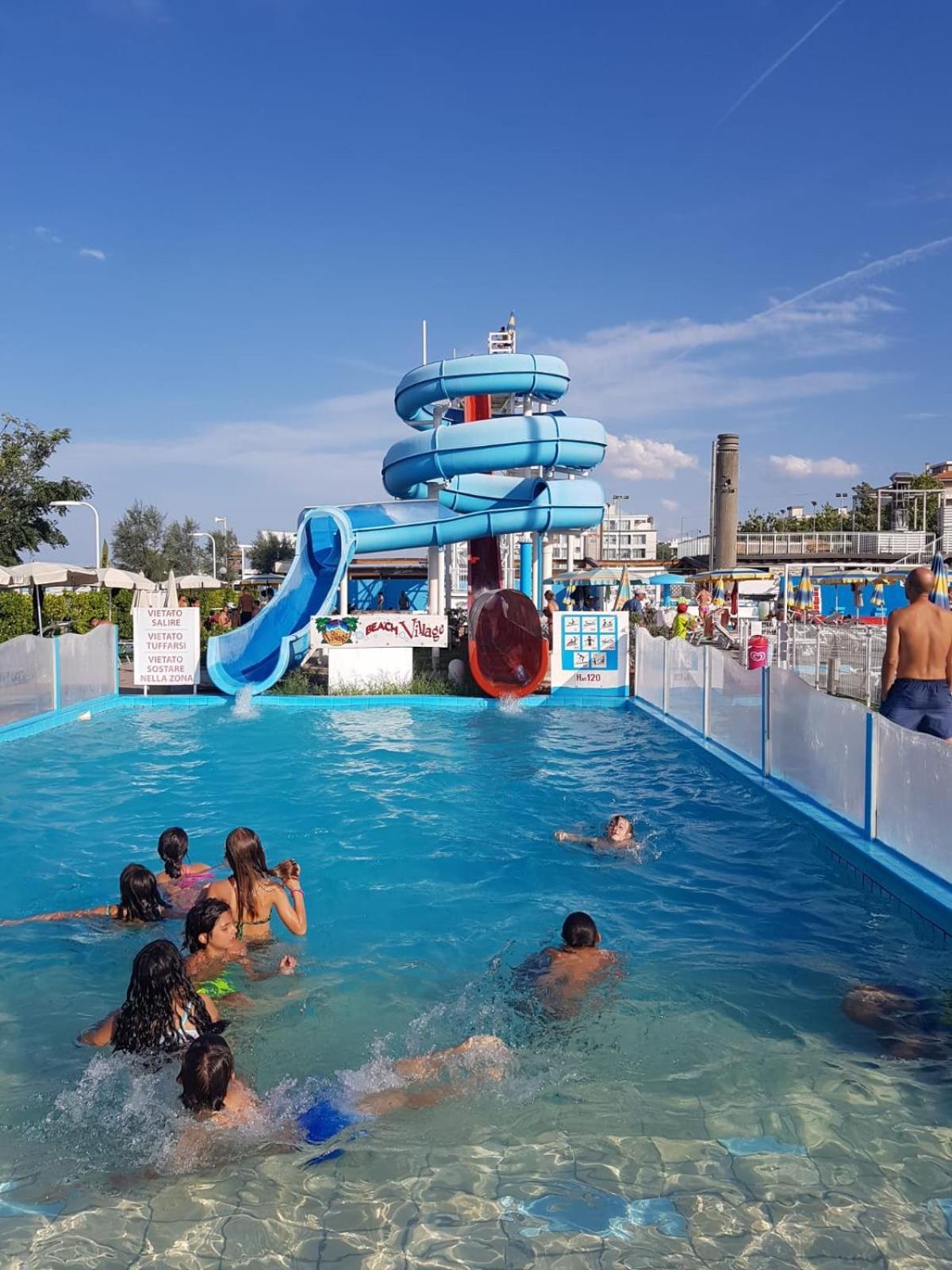 Sul Mare Con Servizio E Aquapark