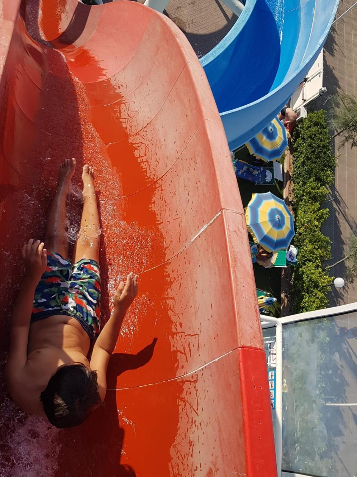 Sul Mare Con Servizio E Aquapark Apartment Riccione