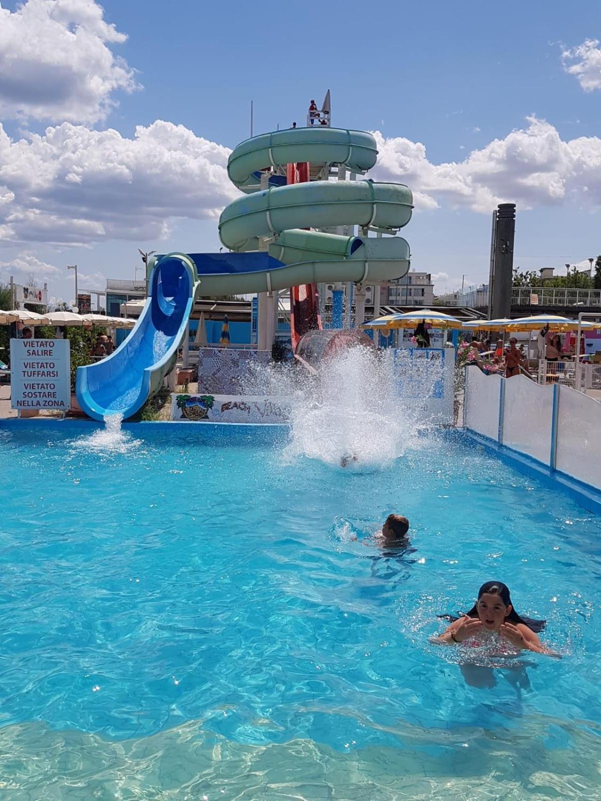 Sul Mare Con Servizio E Aquapark Apartment Riccione