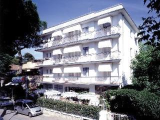 Hotel Solitude 2*