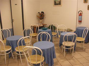 Graziana Hotel 2*
