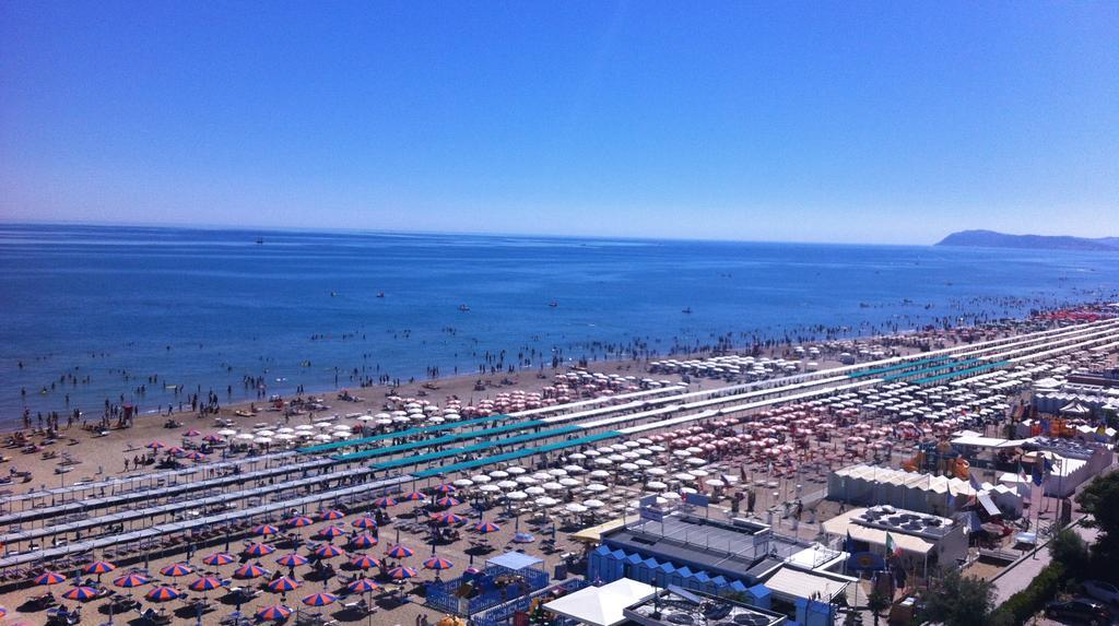 Kent Hotel 3*