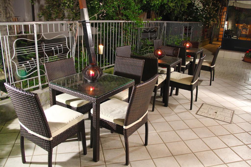 Hotel Santa Cecilia *