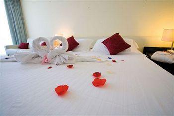 Hotel Kursaal - Fronte Mare Con Piscina 3*