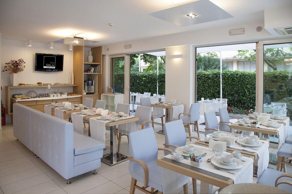 Gala Hotel 3*