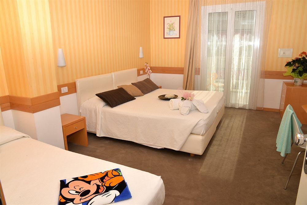 Fedora Hotel 3*