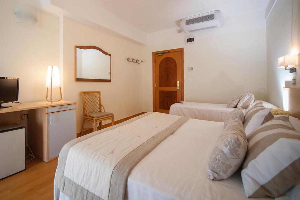 Hotel Mon Cheri Riccione