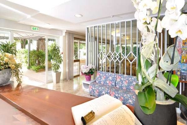 Eliseo 3* Riccione