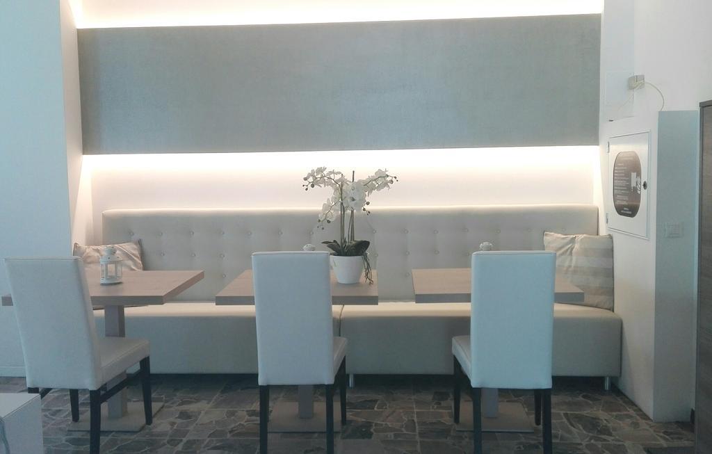 Ermeti Brunch Hotel