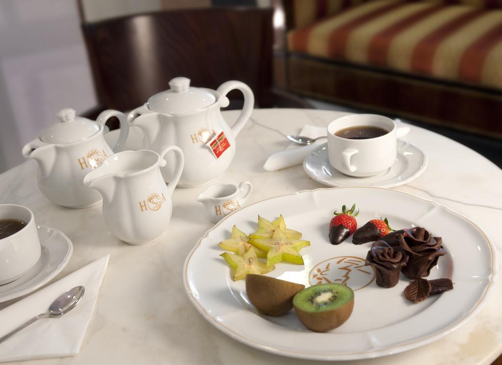 Hotel Atilius & 3*