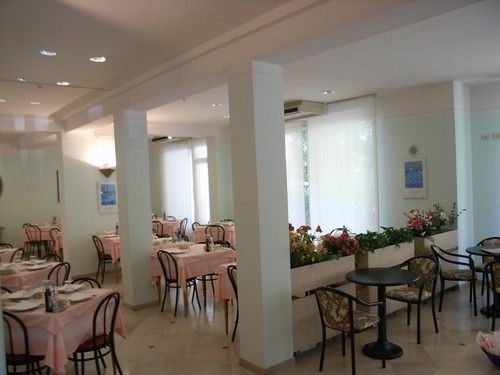 Hotel Massimo 2*