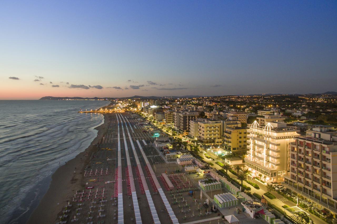 Tiffany's 4* Riccione