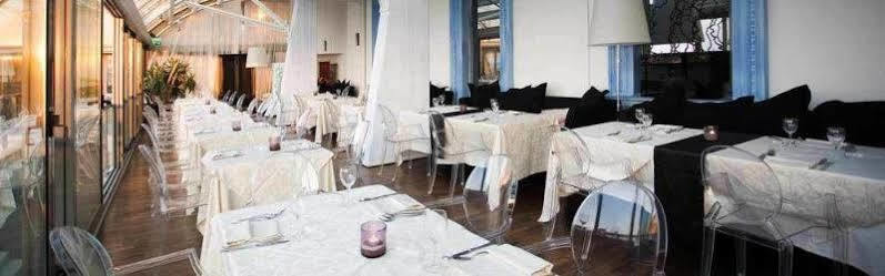 Kursaal - Fronte Mare Con Piscina 3*