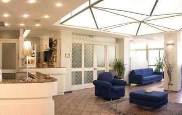 Hotel Antibes 3*