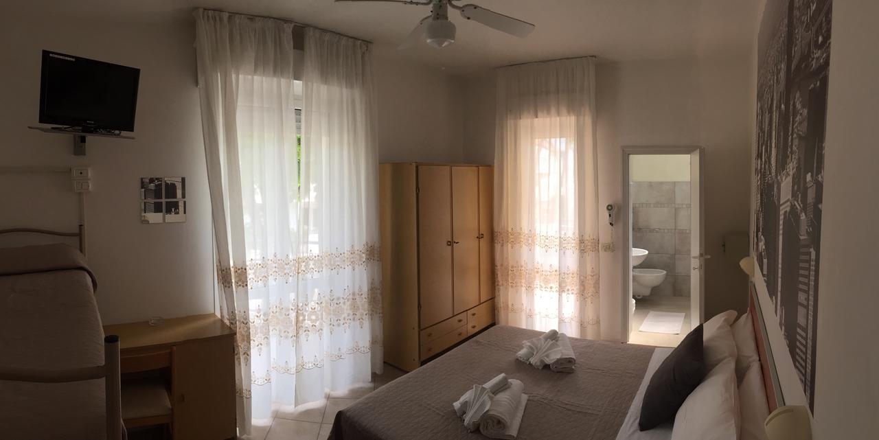 Monti Hotel *