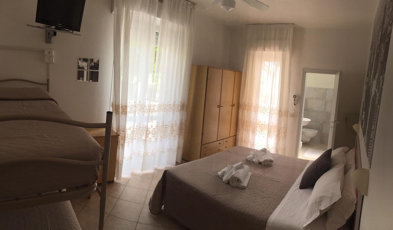 Monti Hotel *