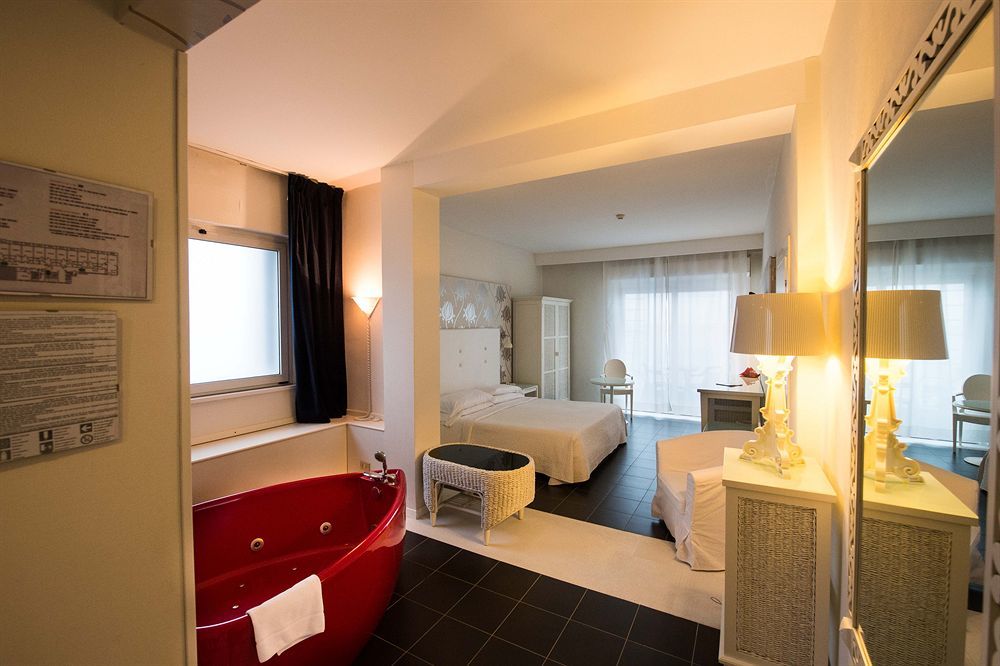 Hotel Mediterraneo 4*