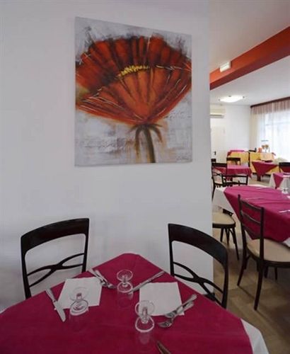 Hotel Hollywood 2*