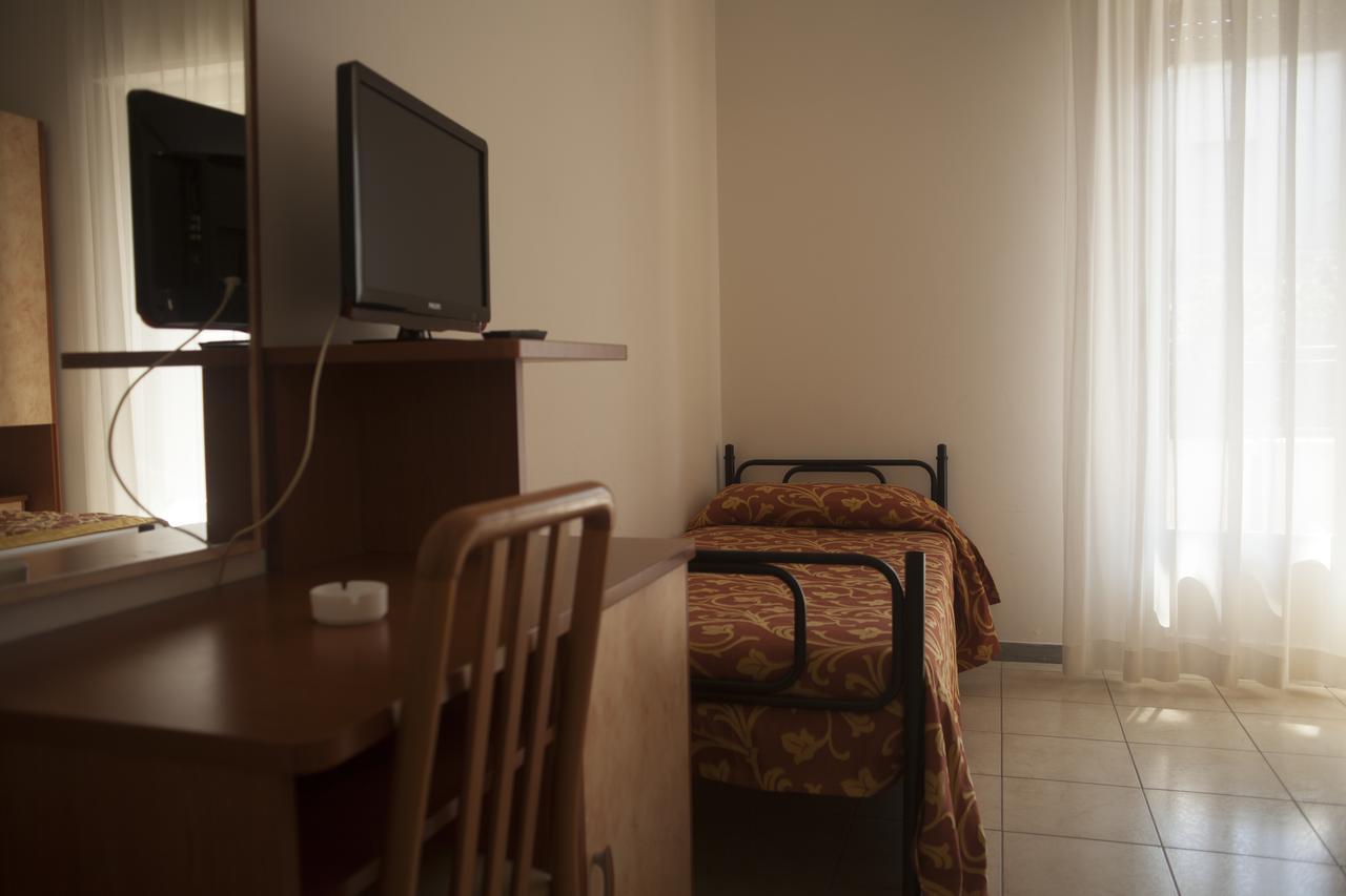 Cannes - In Pieno Centro 3* Riccione
