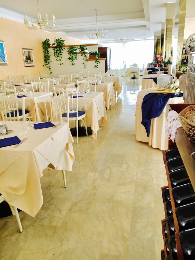 Hotel De Amicis Riccione