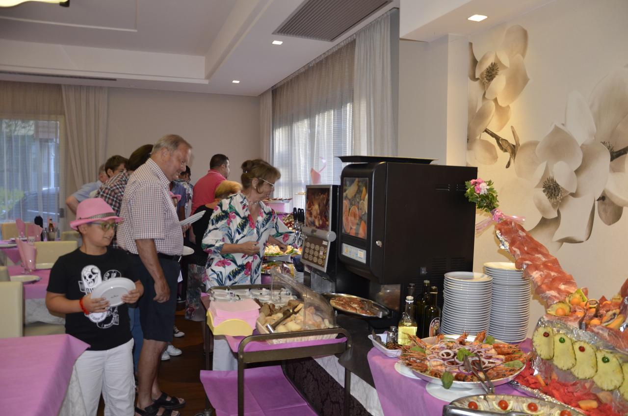 San Remo Hotel 2*