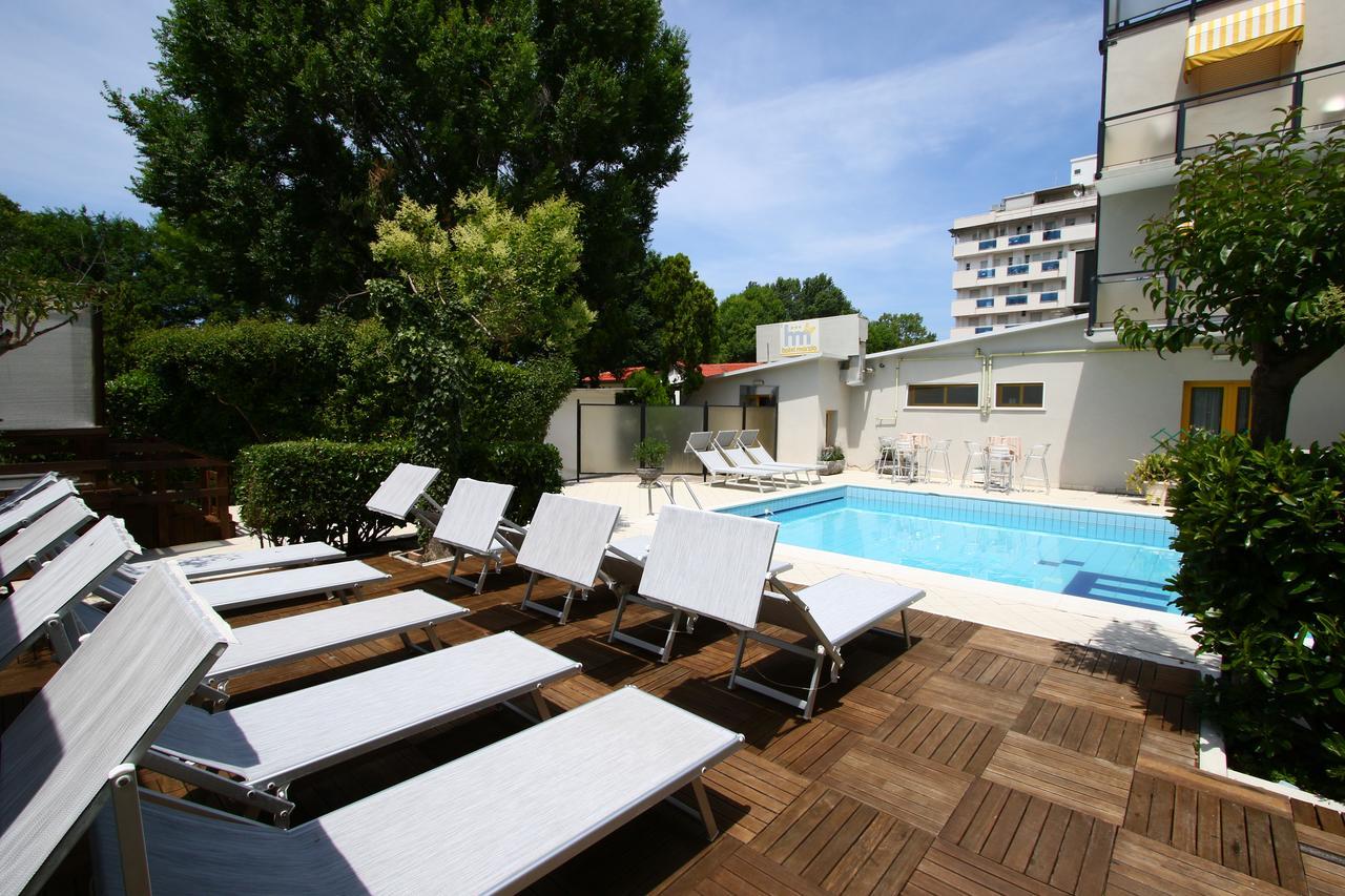 Hotel Marzia Con Piscina 3*