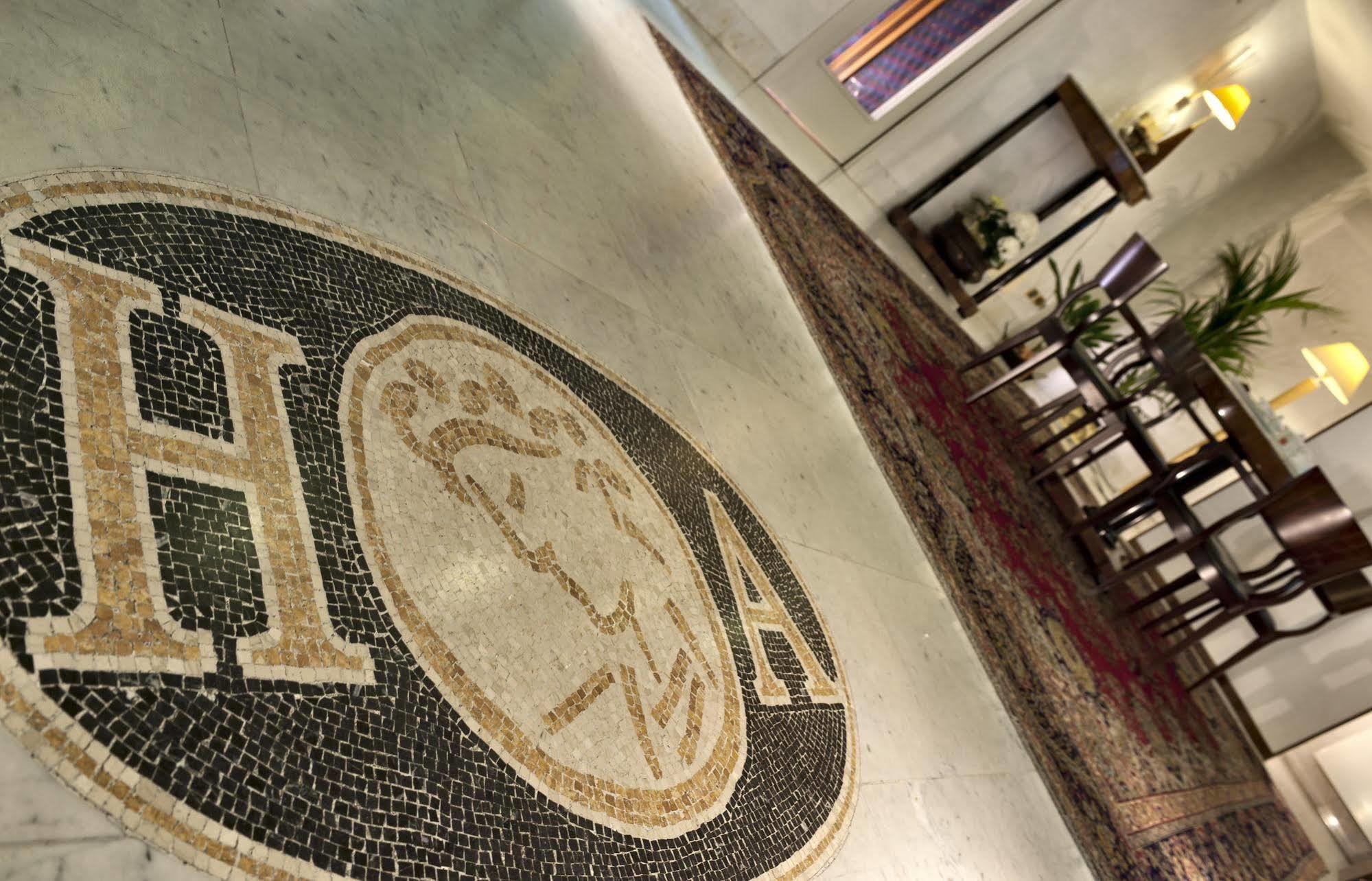 Atilius & Hotel 3*