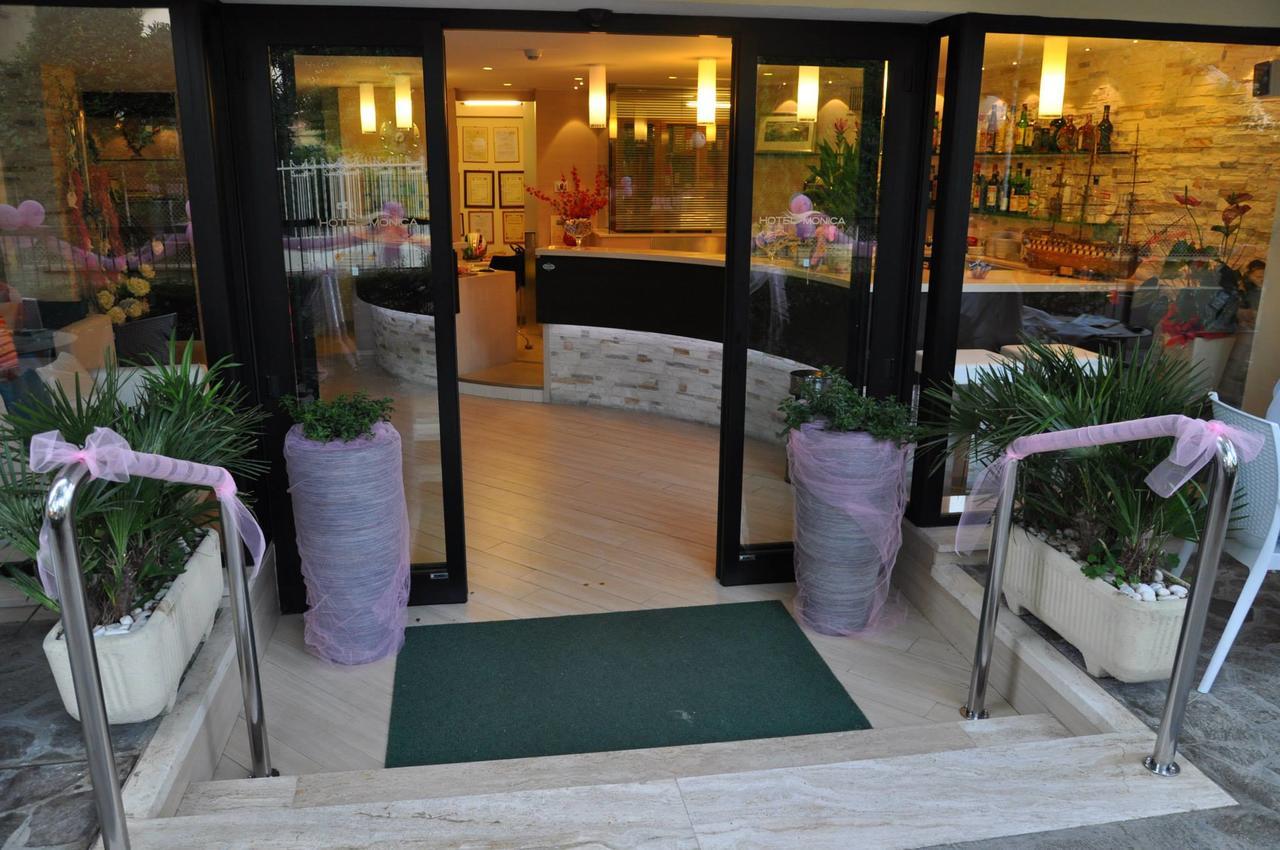 Monica Hotel