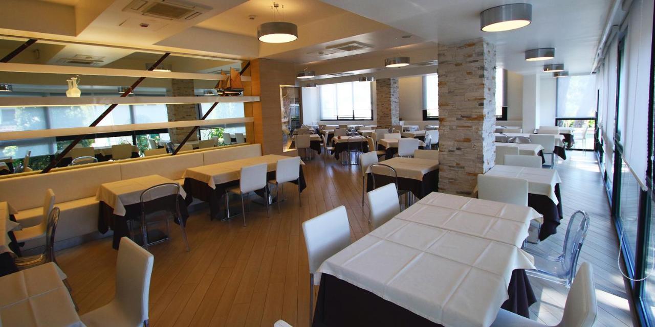 Monica Hotel Riccione