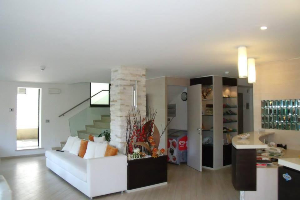 Monica Hotel 2*