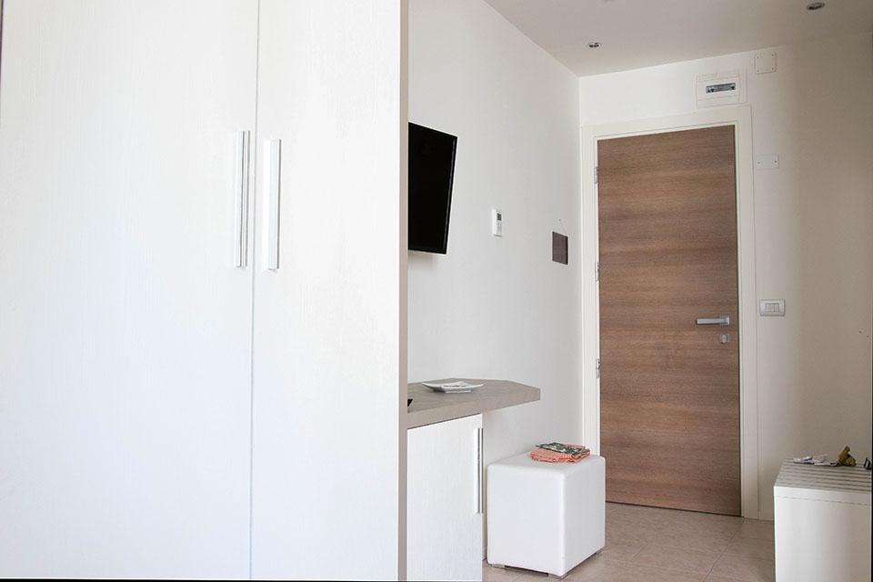 Hotel Monica 2*