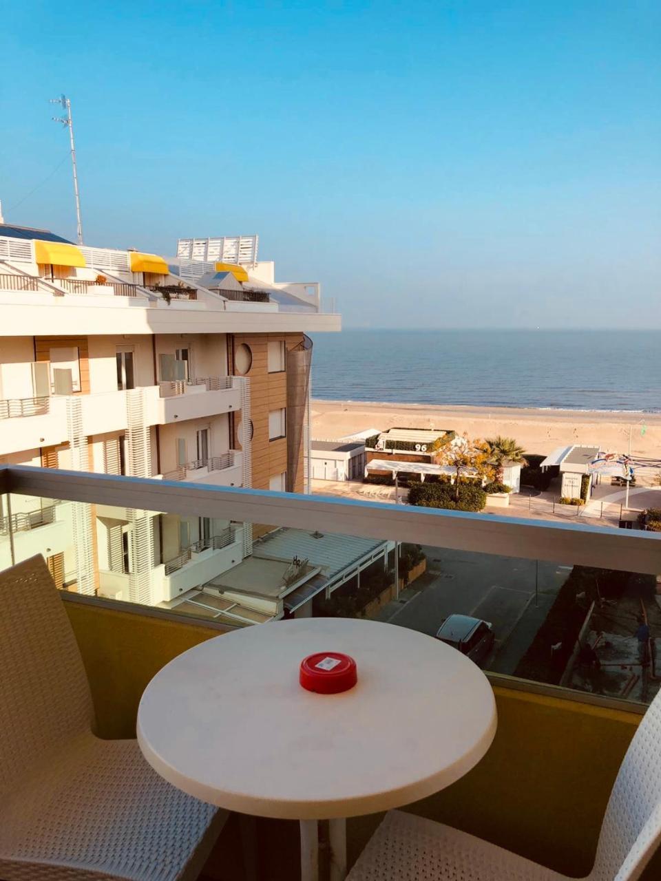 Montecarlo - Vista Mare Con Area Fitness Hotel 3*