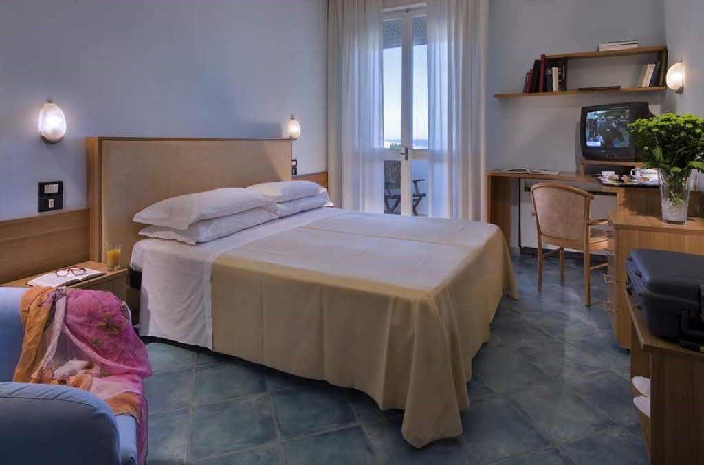 Hotel Alexandra Plaza 4*