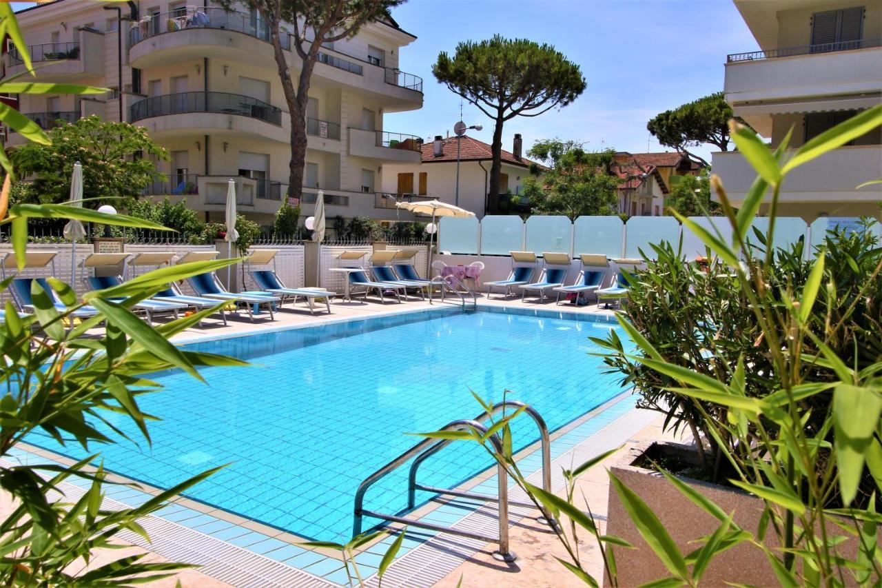 De Amicis 3* Riccione