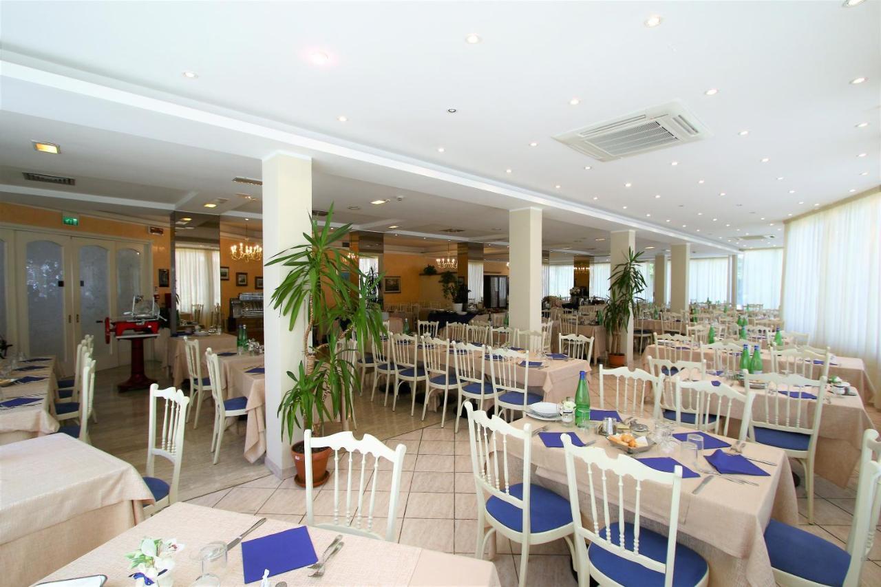 De Amicis Hotel Riccione