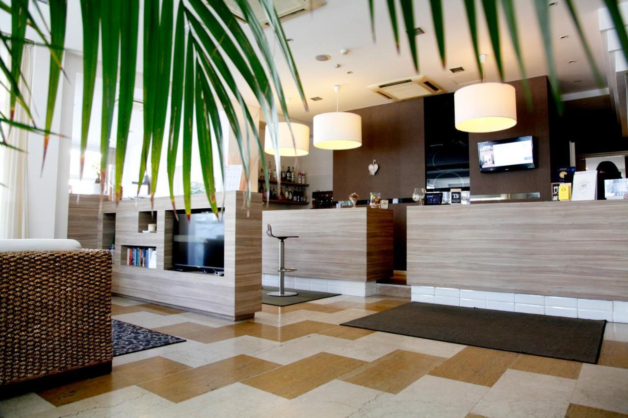 Majorca Sul Mare In Centro A 3* Riccione