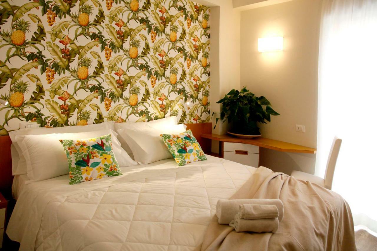 Montecarlo - Vista Mare Con Area Fitness Hotel Riccione