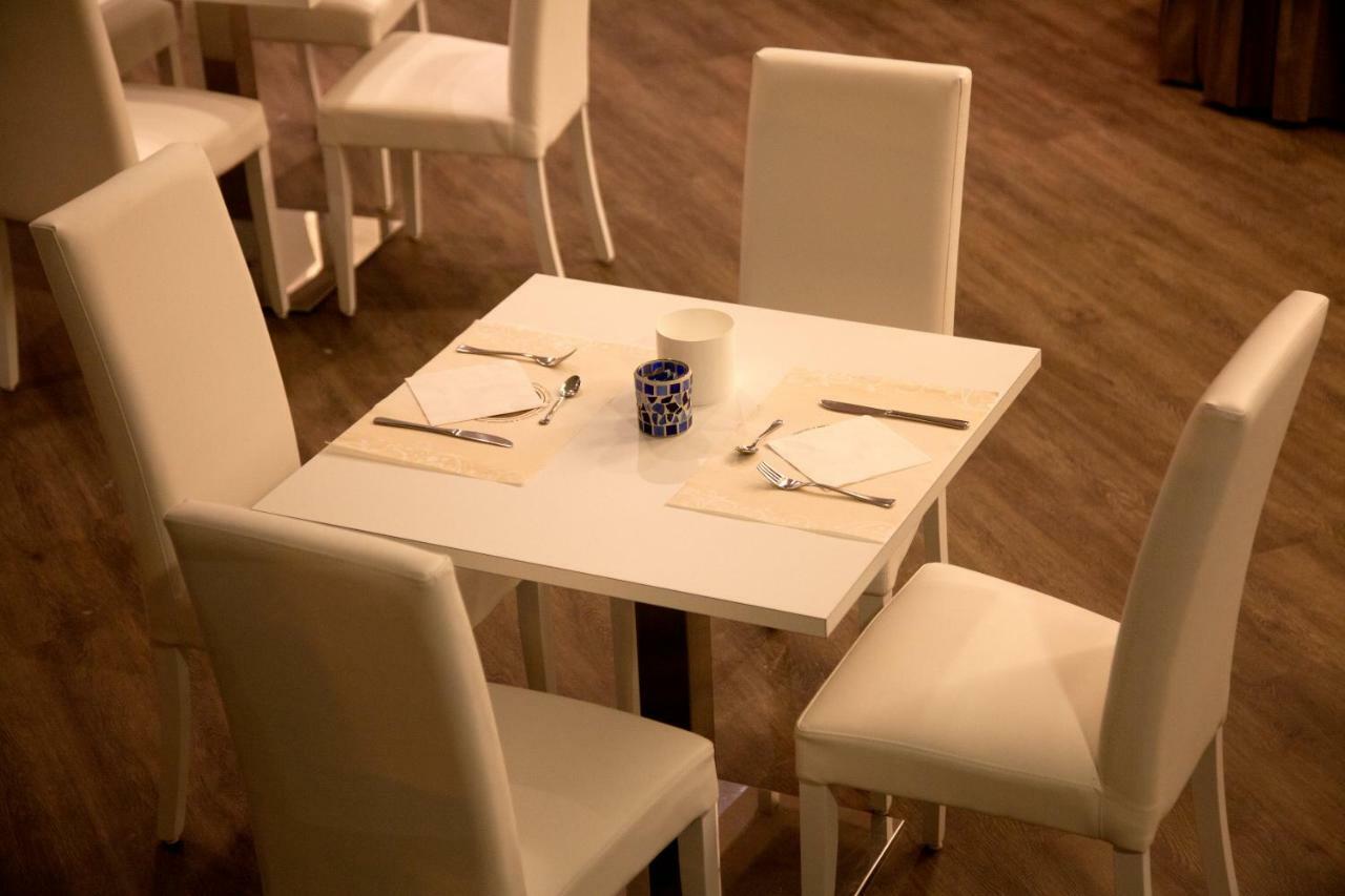 Montecarlo - Vista Mare Con Area Fitness