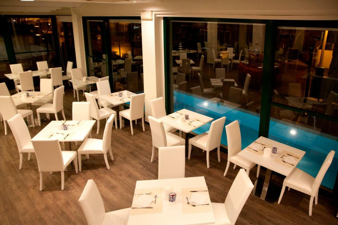 Montecarlo - Vista Mare Con Area Fitness Riccione