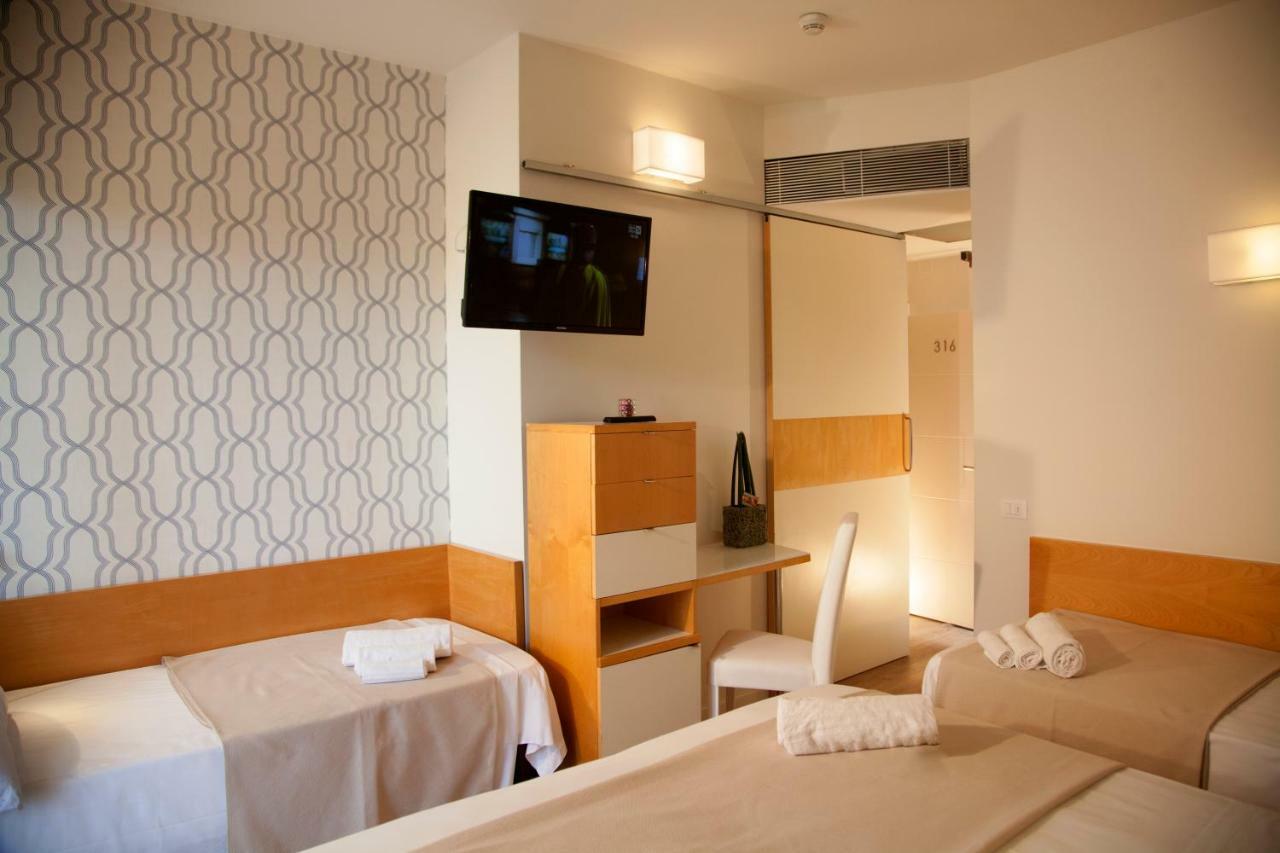 Montecarlo - Vista Mare Con Area Fitness Hotel