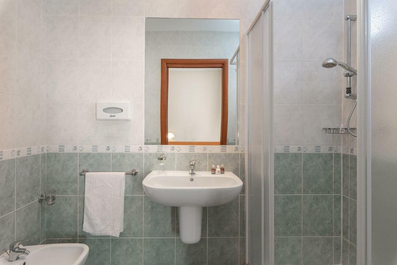 Hotel Pierre 3*