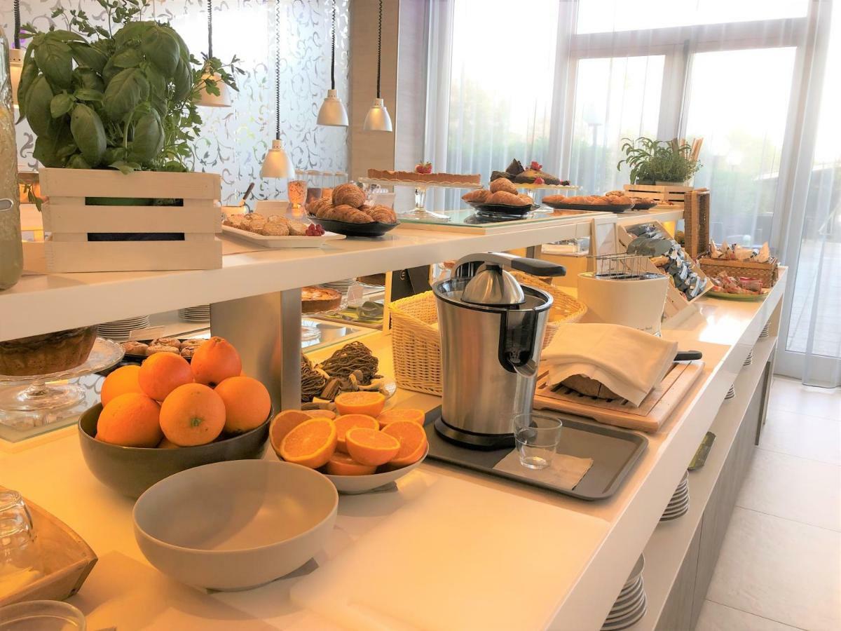 Liberty - Parking & Included Hotel Riccione