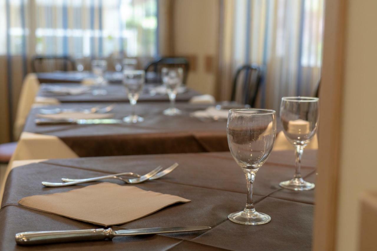 Hotel Adigrat Con Ristorante Riccione