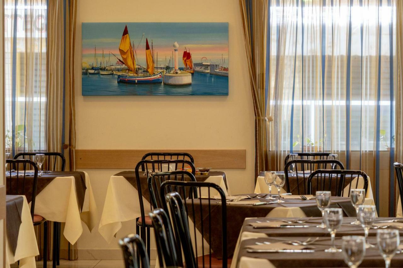 Adigrat Con Ristorante Hotel Riccione