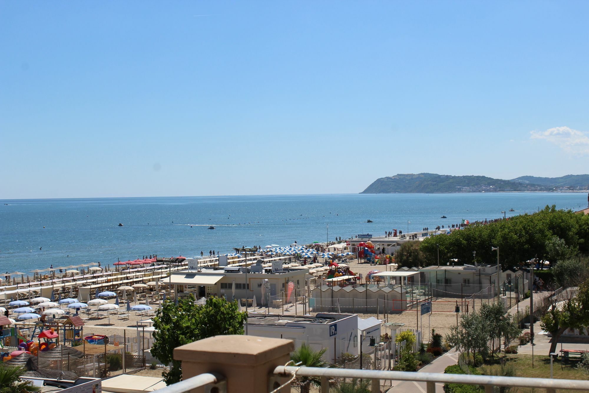 Liberty - Parking & Included 3* Riccione